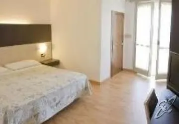 Hotel Fabilia Family 3*